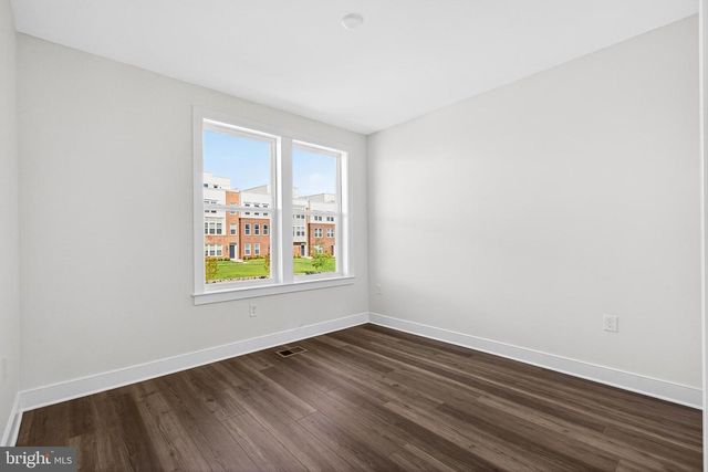 19808 LAVENDER DUST SQ, Ashburn, VA 20147
