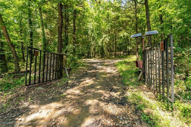 5565 282 Highway, Rudy, AR 72952
