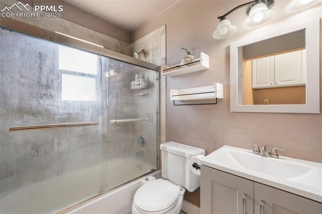 9525 Bar B Road, Fountain, CO 80817