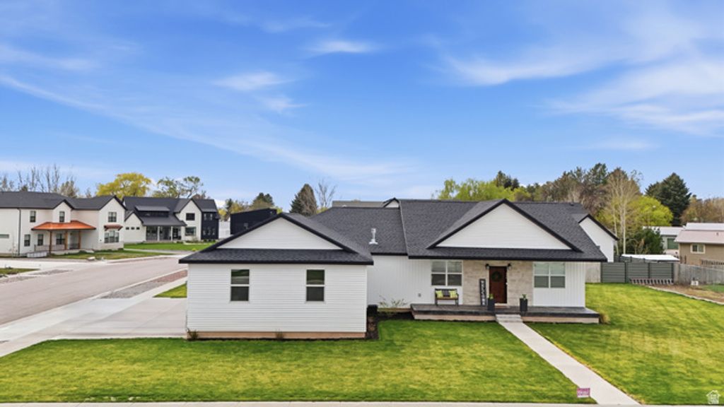 386 E 1ST, Preston, ID 83263