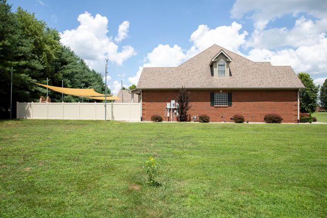 342 Masters Court, Hustonville, KY 40437