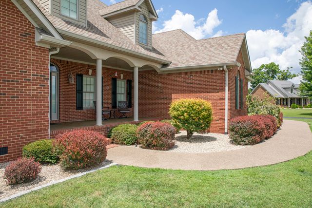 342 Masters Court, Hustonville, KY 40437