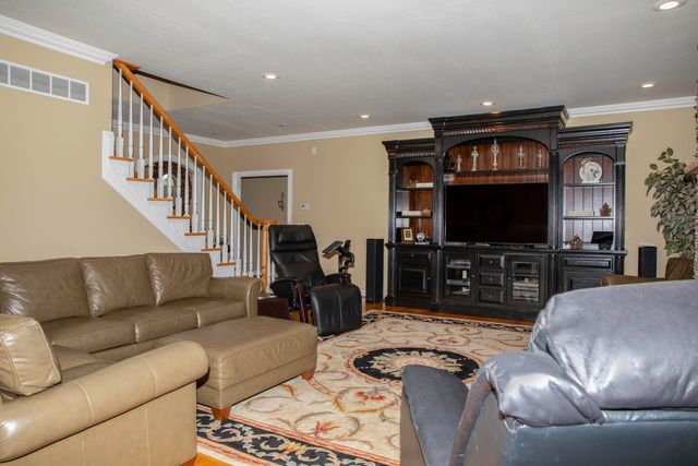 342 Masters Court, Hustonville, KY 40437