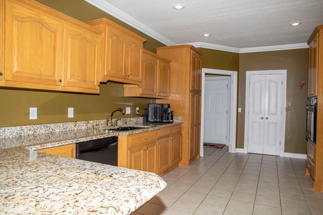 342 Masters Court, Hustonville, KY 40437