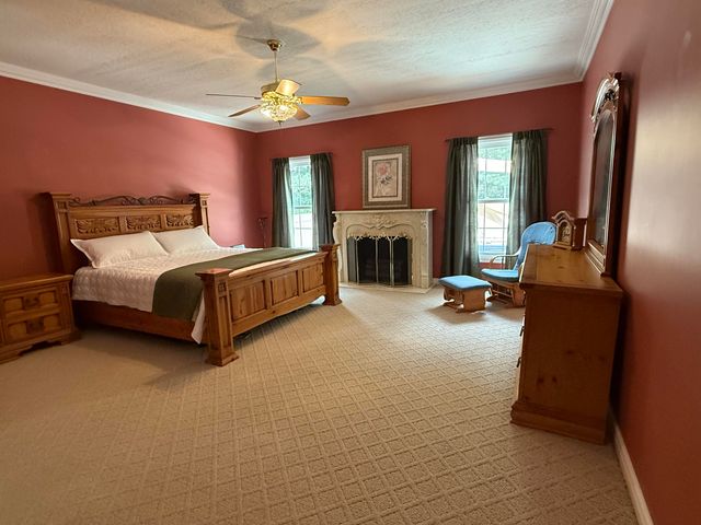 342 Masters Court, Hustonville, KY 40437