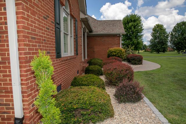 342 Masters Court, Hustonville, KY 40437
