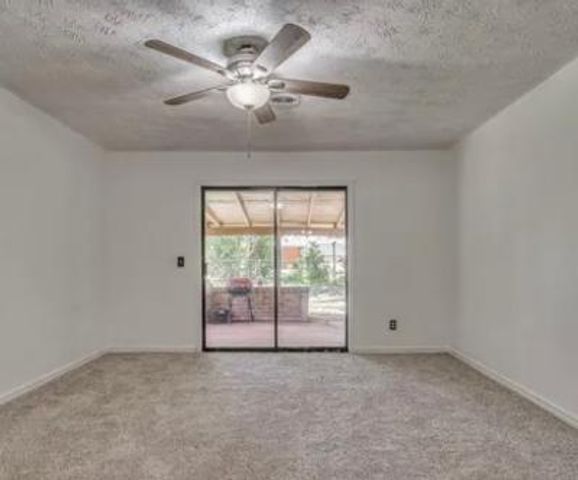 809 Englewood Road, Del City, OK 73115