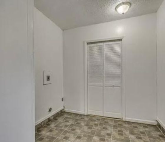 809 Englewood Road, Del City, OK 73115