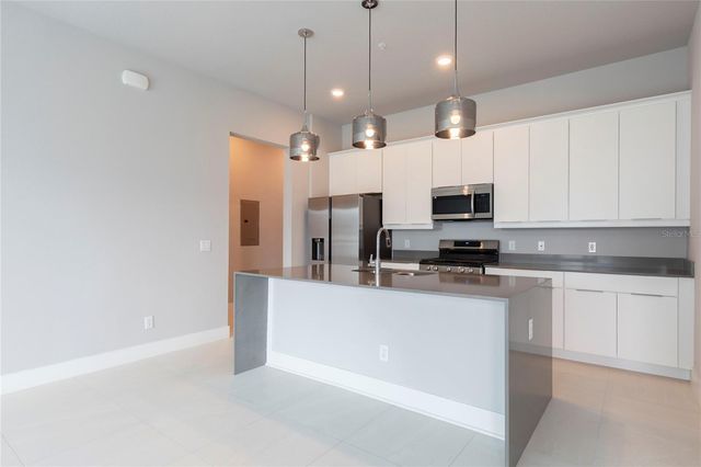 7760 SANDY RIDGE DRIVE 121, Reunion, FL 34747