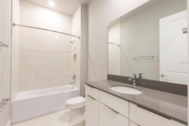 7760 SANDY RIDGE DRIVE 121, Reunion, FL 34747