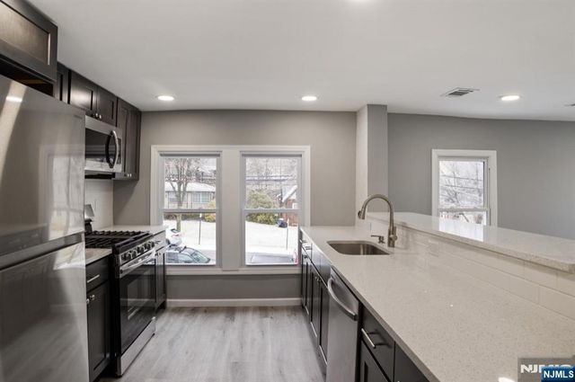 15 Prospect Street B, Verona, NJ 07044