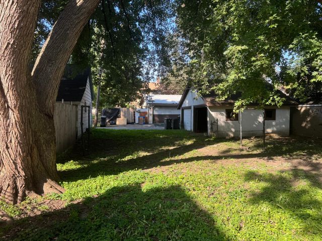 3235 Aldrich Avenue N, Minneapolis, MN 55412