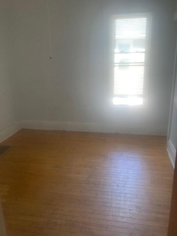 3235 Aldrich Avenue N, Minneapolis, MN 55412