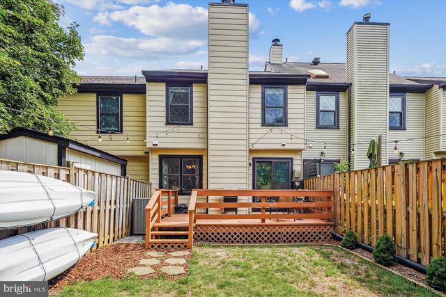 4 MILLARD CT, Sterling, VA 20165