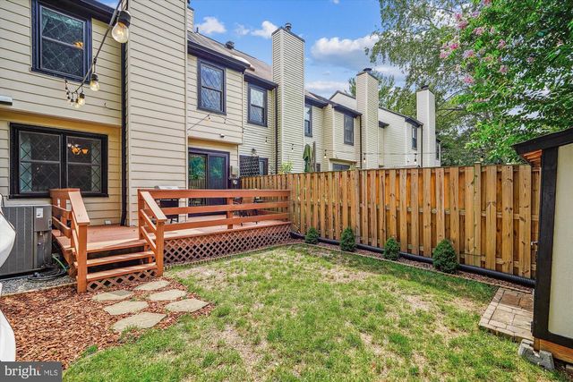 4 MILLARD CT, Sterling, VA 20165