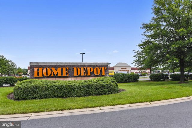 4 MILLARD CT, Sterling, VA 20165
