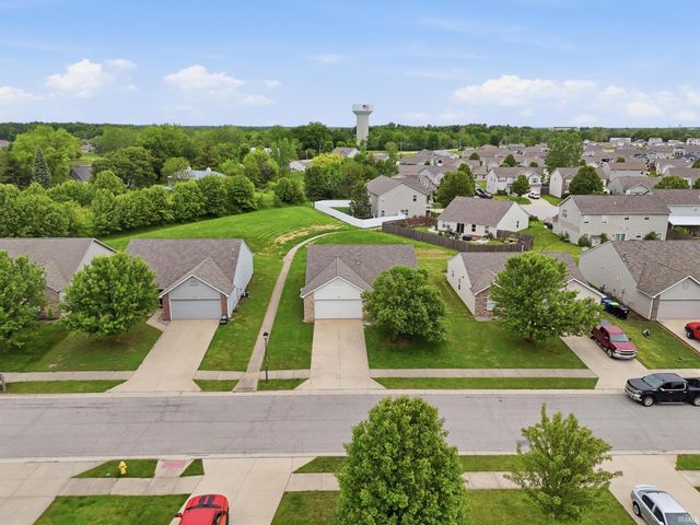 11117 La Fortuna Way, Roanoke, IN 46783