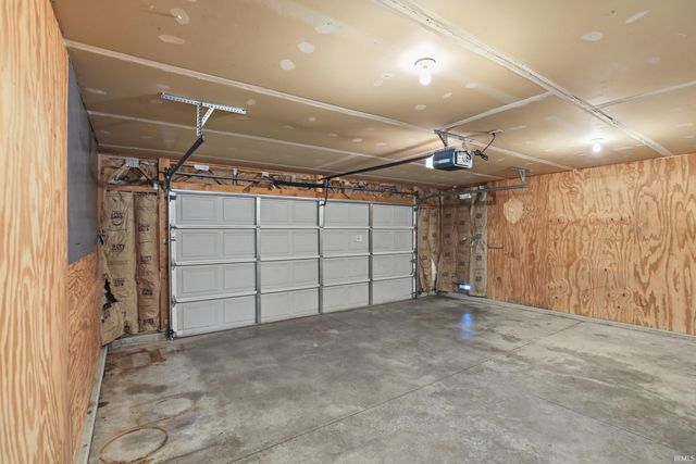 11117 La Fortuna Way, Roanoke, IN 46783