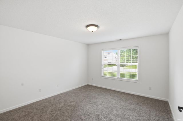 11117 La Fortuna Way, Roanoke, IN 46783