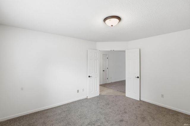 11117 La Fortuna Way, Roanoke, IN 46783
