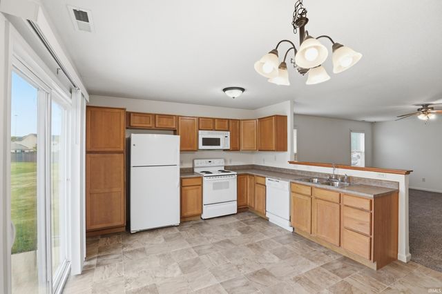 11117 La Fortuna Way, Roanoke, IN 46783