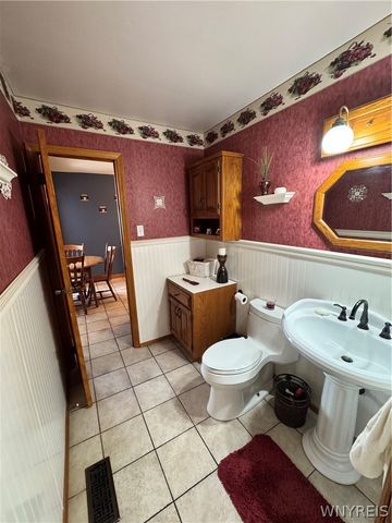 237 Brookside Drive, West Seneca, NY 14220
