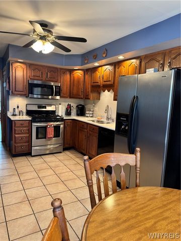 237 Brookside Drive, West Seneca, NY 14220
