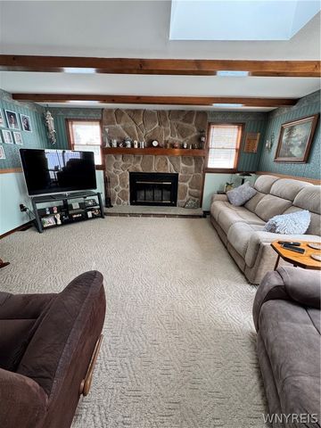 237 Brookside Drive, West Seneca, NY 14220