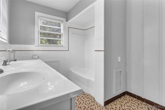 2035 Commodore Circle, Montgomery, AL 36106