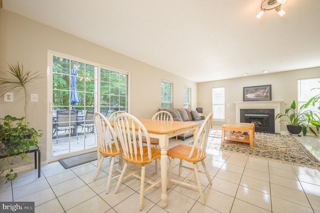 4929 FRISHMAN CT, Woodbridge, VA 22193