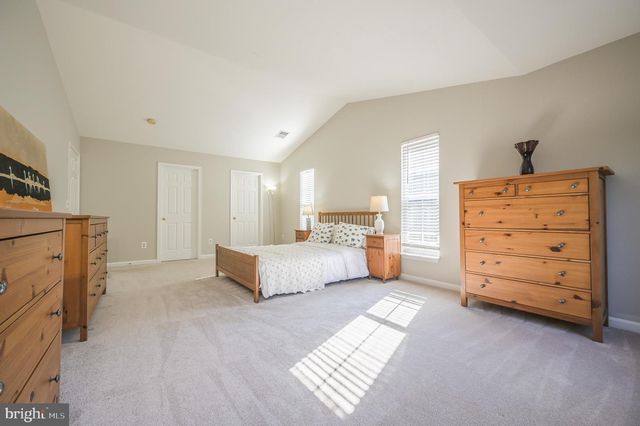 4929 FRISHMAN CT, Woodbridge, VA 22193