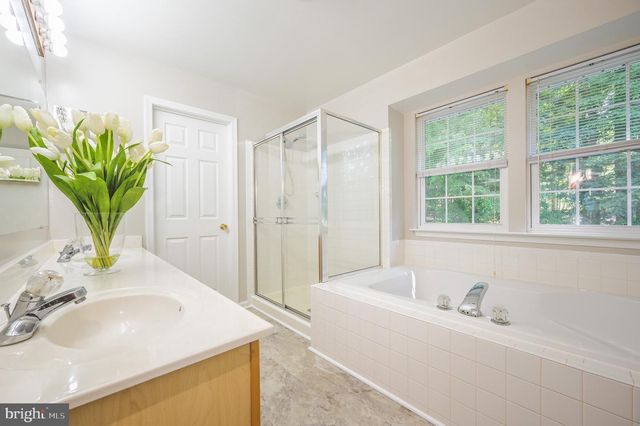 4929 FRISHMAN CT, Woodbridge, VA 22193