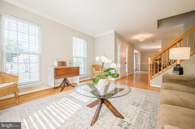 4929 FRISHMAN CT, Woodbridge, VA 22193