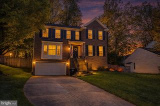 4929 FRISHMAN CT, Woodbridge, VA 22193