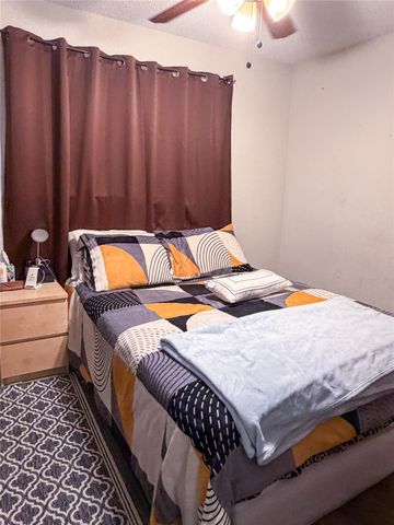 911 Kirschner PL A, Austin, TX 78758
