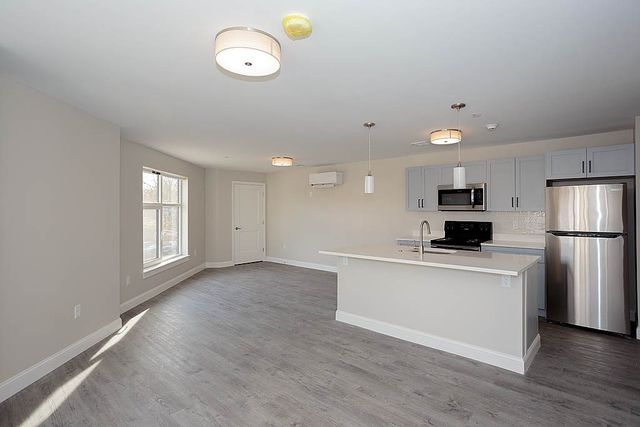 882 Massachusetts Ave 3A, Arlington, MA 02474