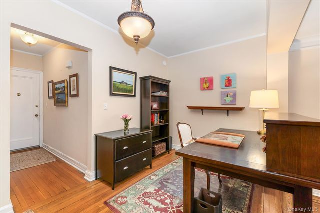 35 Parkview Avenue 1D, Bronxville, NY 10708