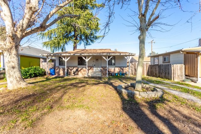 1012 State Street, Redding, CA 96001