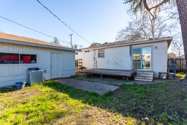 1012 State Street, Redding, CA 96001