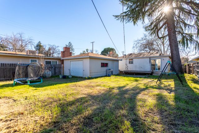 1012 State Street, Redding, CA 96001
