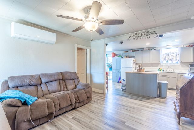 1012 State Street, Redding, CA 96001