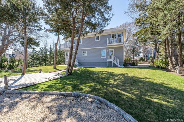 254 Overlook Drive, Aquebogue, NY 11931