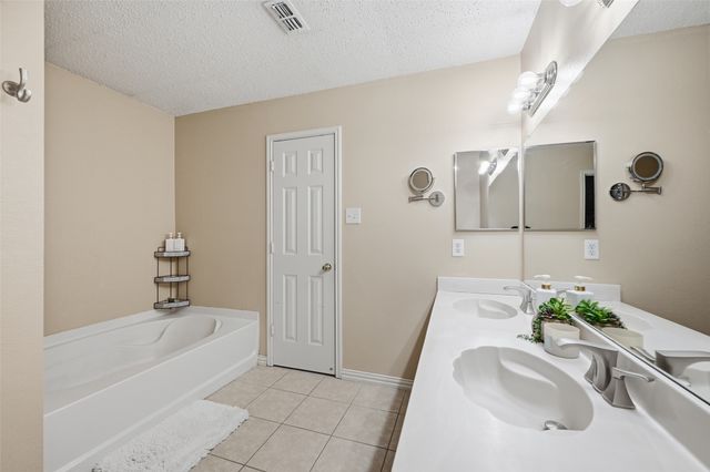 3620 Clydesdale Drive, Denton, TX 76210