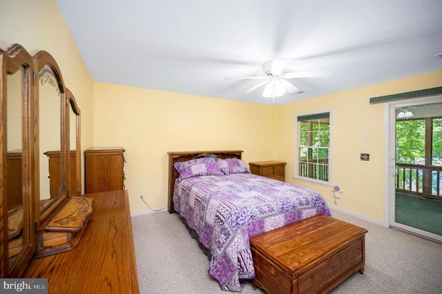 300 EDGEHILL DR, Locust Grove, VA 22508