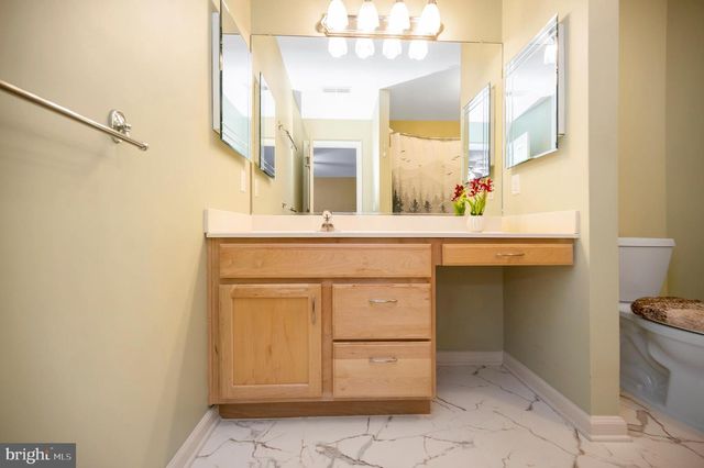 300 EDGEHILL DR, Locust Grove, VA 22508