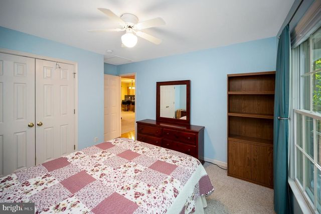300 EDGEHILL DR, Locust Grove, VA 22508