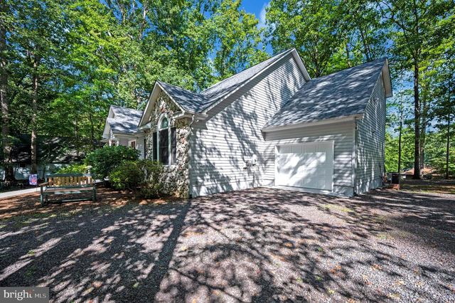 300 EDGEHILL DR, Locust Grove, VA 22508