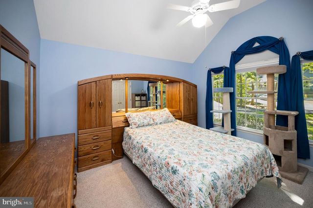 300 EDGEHILL DR, Locust Grove, VA 22508