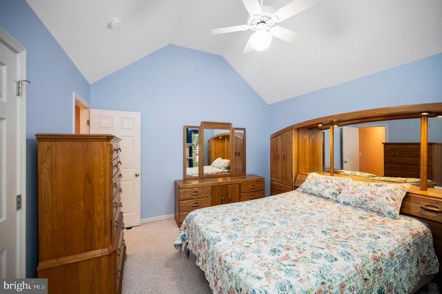 300 EDGEHILL DR, Locust Grove, VA 22508