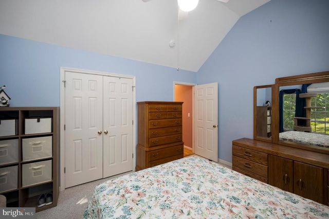 300 EDGEHILL DR, Locust Grove, VA 22508
